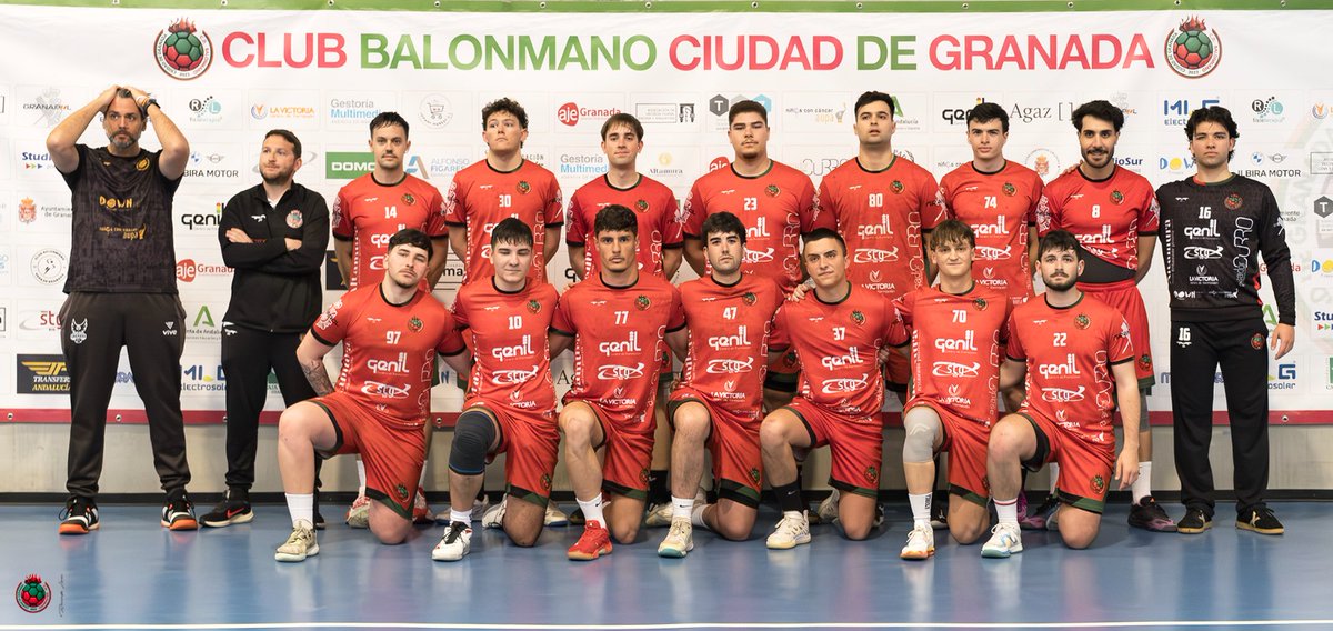 GranadaPolidep's tweet photo. #Balonmano | BM Ciudad de Granada no da tregua a su rival en cuartos de final masculino

📌 https://t.co/NZrLRu0uQh

#granadapolideportiva #deportegranada https://t.co/3Q6wP1KZDI