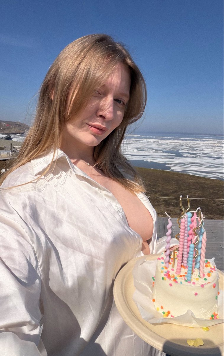 Анна Ураганова tweet media