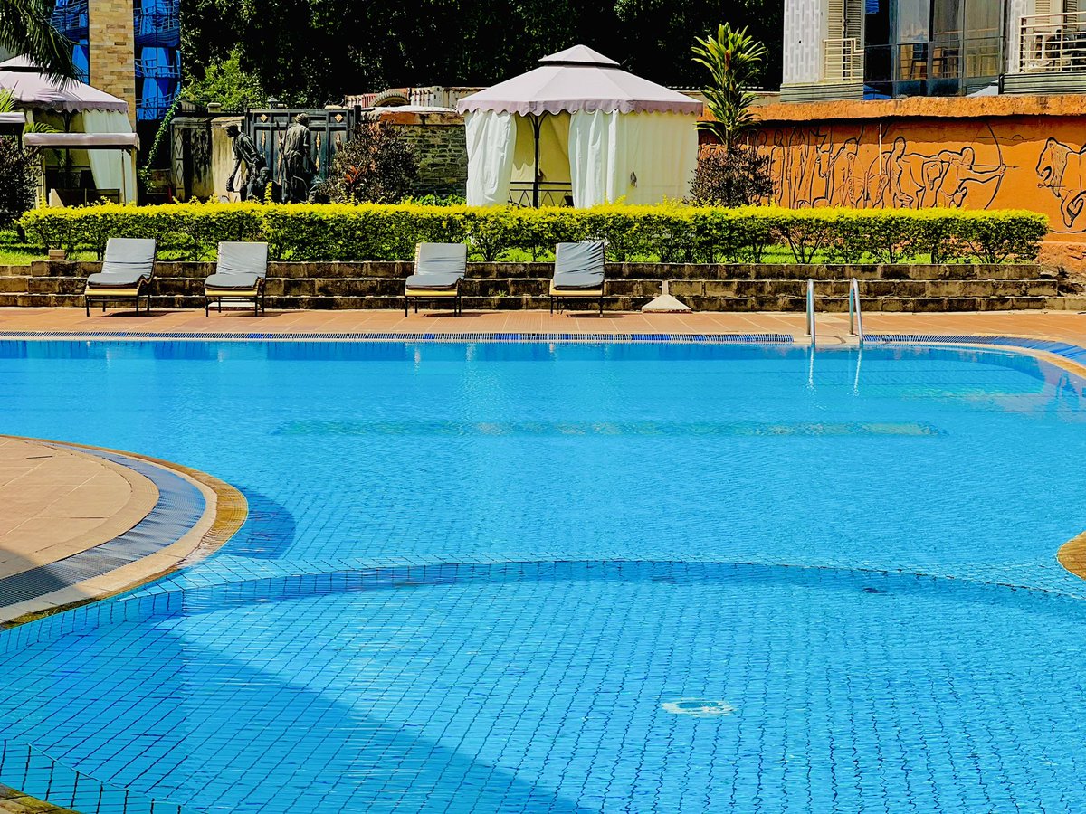 BOMAH HOTEL LTD tweet media