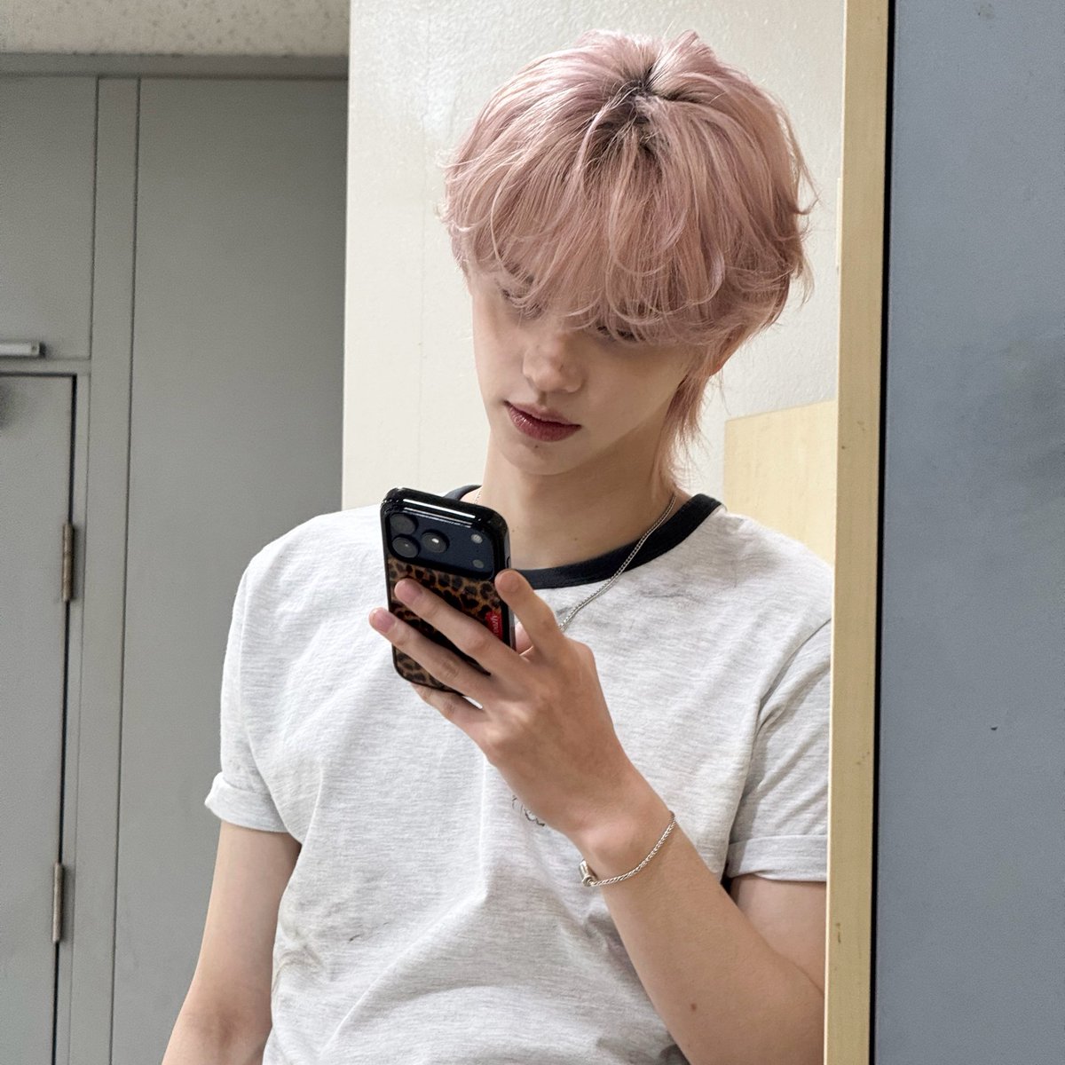 쨍 tweet media