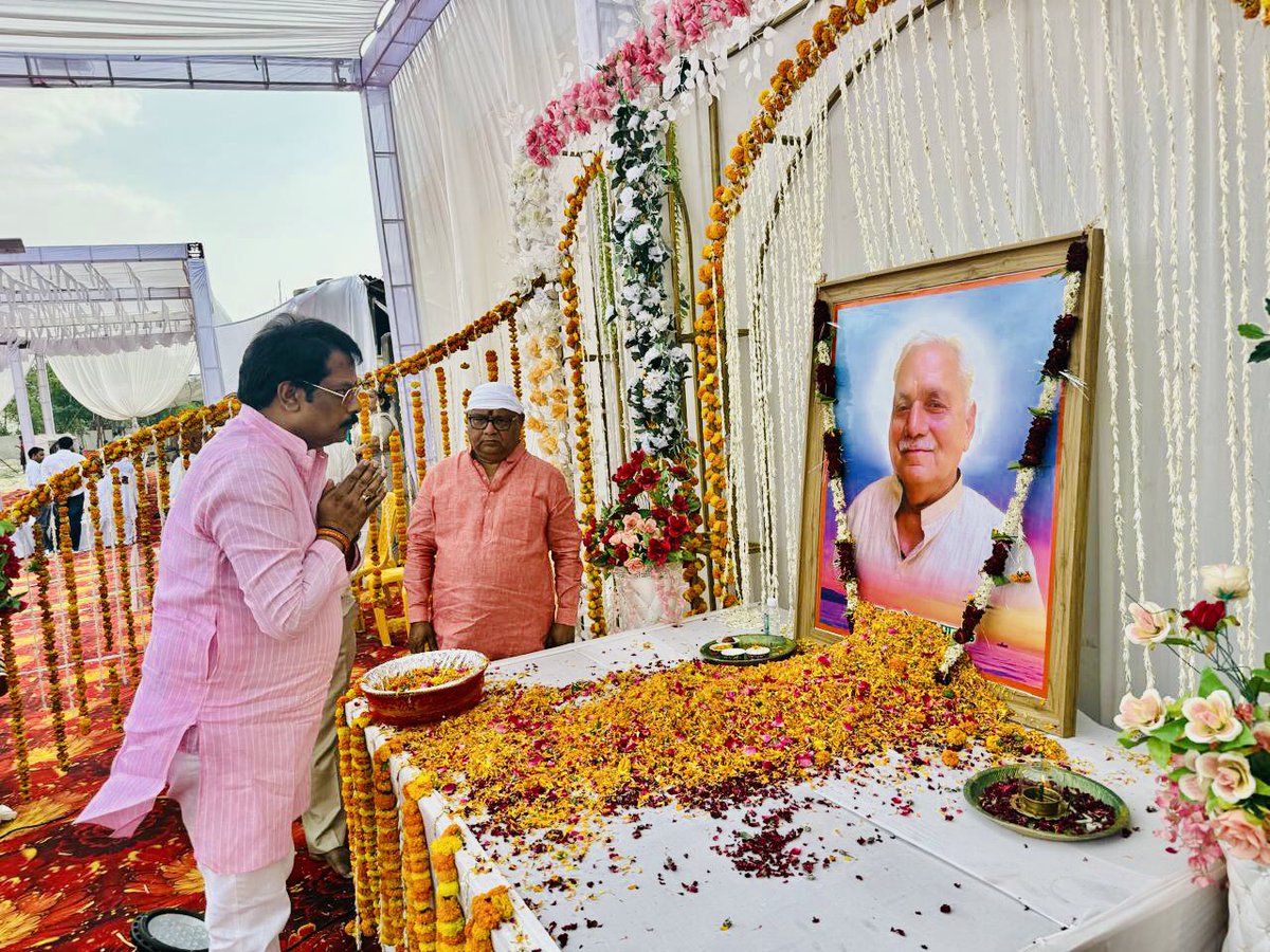 Vijay Bahadur Pathak tweet media