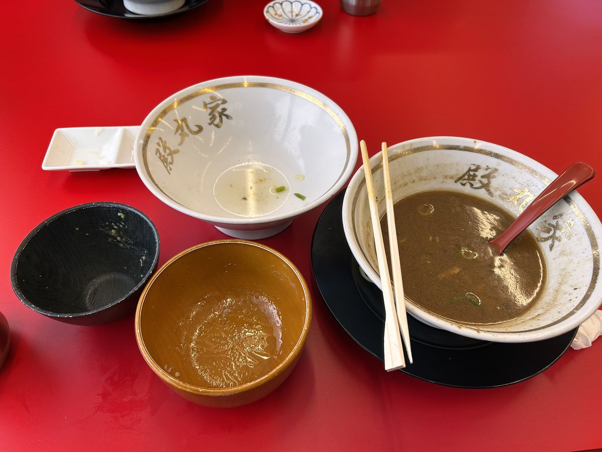 ラーメン食べられないマン tweet media