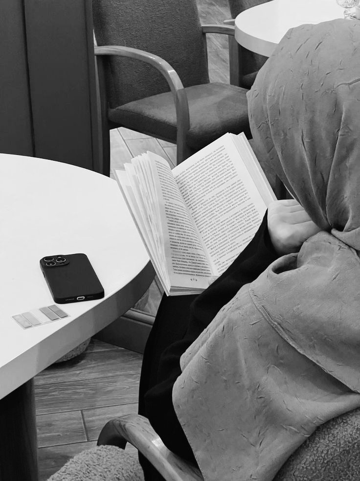 ririnafiya's tweet photo. ما من أحد إلا له محب ومبغض فإذا كان الأمر كذلك فكن من أهل طاعة الله
Setiap orang pasti punya pecinta dan pembenci, kalau memang seperti itu gak usah mati²an mencari perhatian manusia. Yang terpenting adalah engkau menjadi orang yg taat kepada Allah swt. https://t.co/QENUjRDOo5
