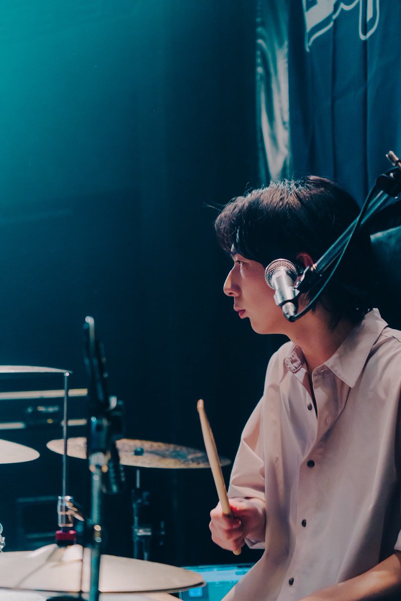 loopstop_band's tweet photo. 【LIVE情報解禁】
2026.05.13(水)

encounter
- OSAKA MUSE 39th Anniversary -

📍OSAKA MUSE

⏰OPEN 18:15 / START 18:45
🎫ADV.¥2,500 / DOOR.¥3,000 (+1D)

- act -
タカシマリュウヤ(3 Tone Sunburst)
LoopsTop
三人一同
Sally Cinnamon

取り置きはDMまたはFormまで✅ https://t.co/vhQcpRq2VQ