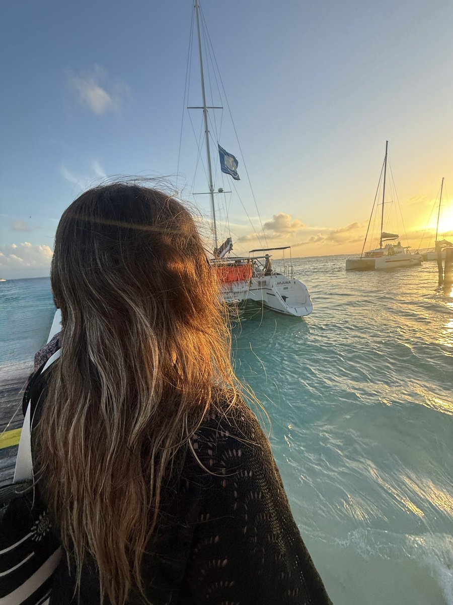 DanielaGarza177's tweet photo. 🌊🐚☀️🌸🥥 https://t.co/u55K4KYKVw