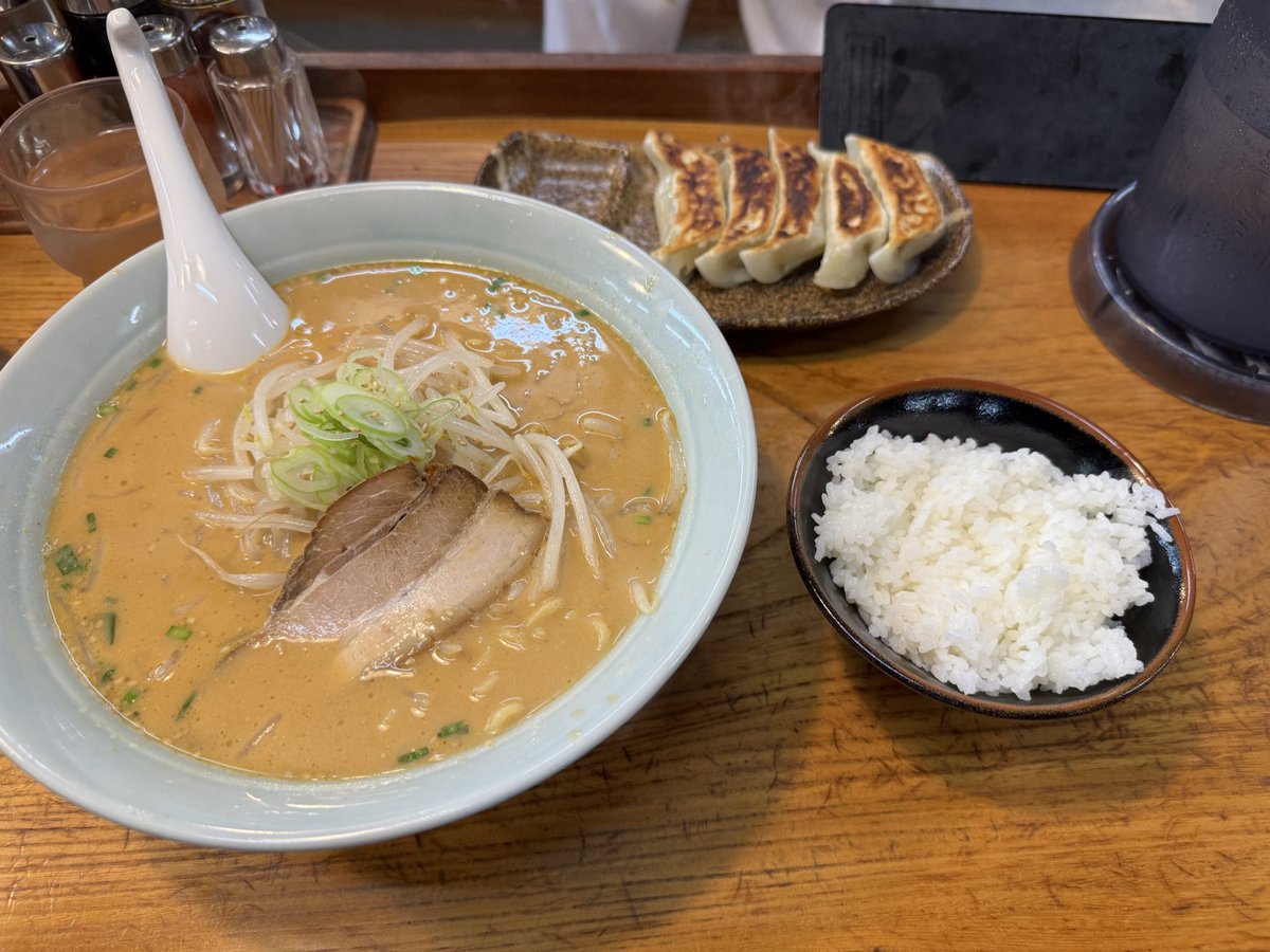 カレア😈👾 tweet media