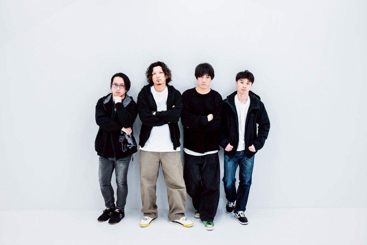 ABH_mixture's tweet photo. 新アー写！！

何パターンか用途によって使い分けて行こうと思います！！
撮影はRIPPLE店長堀越さん！！
いつもありがとうございます！

photo by @techunics https://t.co/7bWvgQyYTx