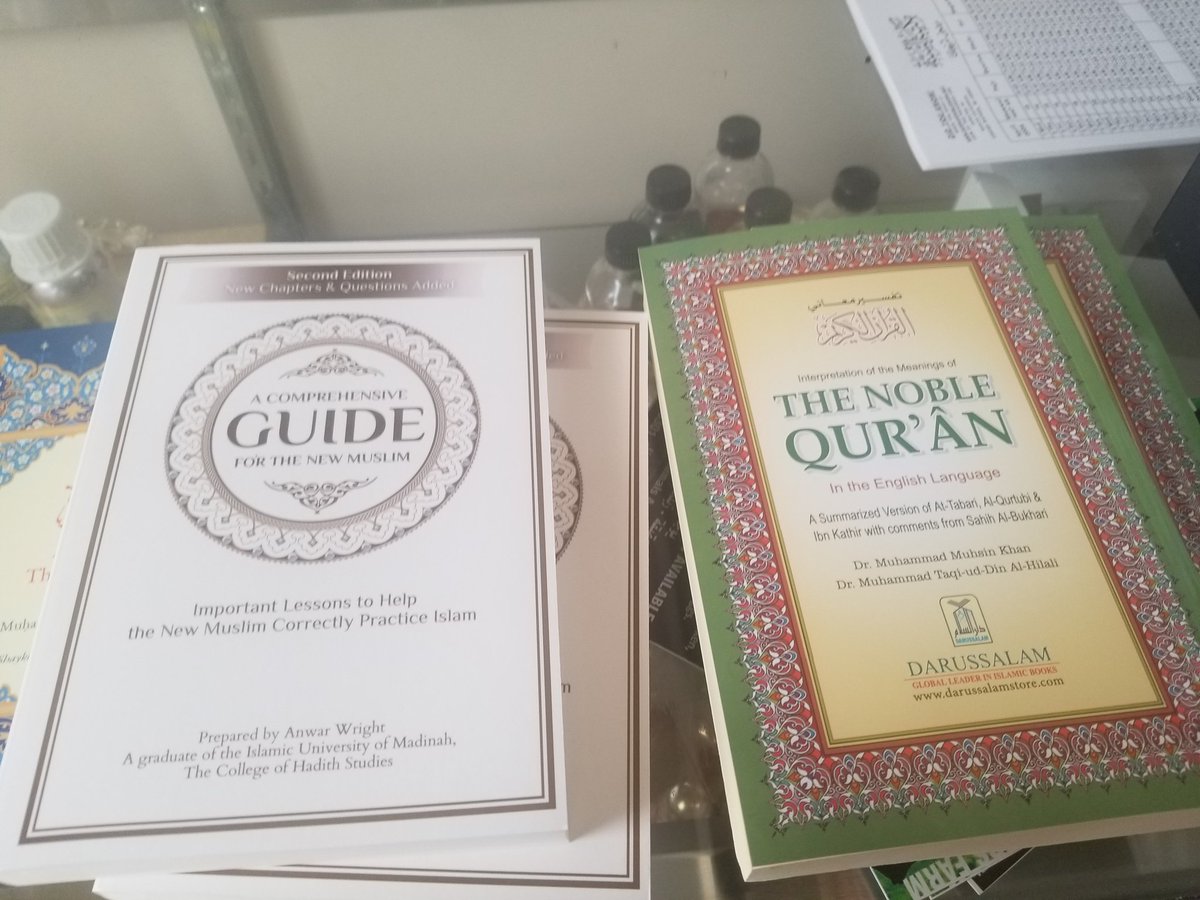 MasjidSunnahGR's tweet image. All praise and thanks is due to Allah who guided our new brothers Clay and Felipe to #Islam on their third visit to the masjid.

To learn more about the wonderful religion of Islam, visit us today @MasjidSunnahGR