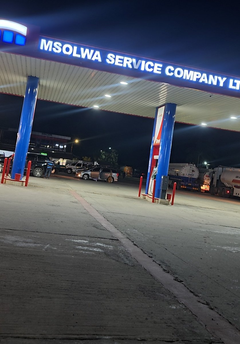 Kasisi 🏵 tweet media