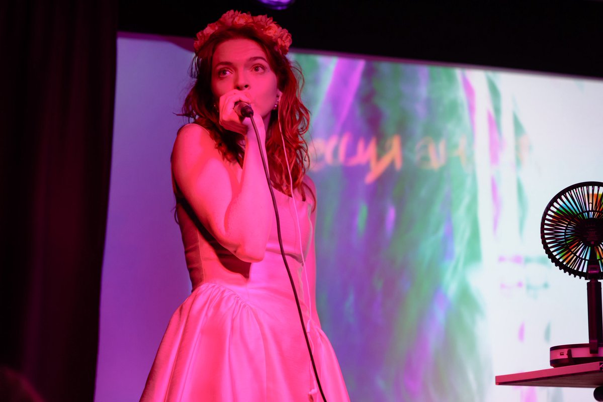 мессия анастасия 📞 tweet media