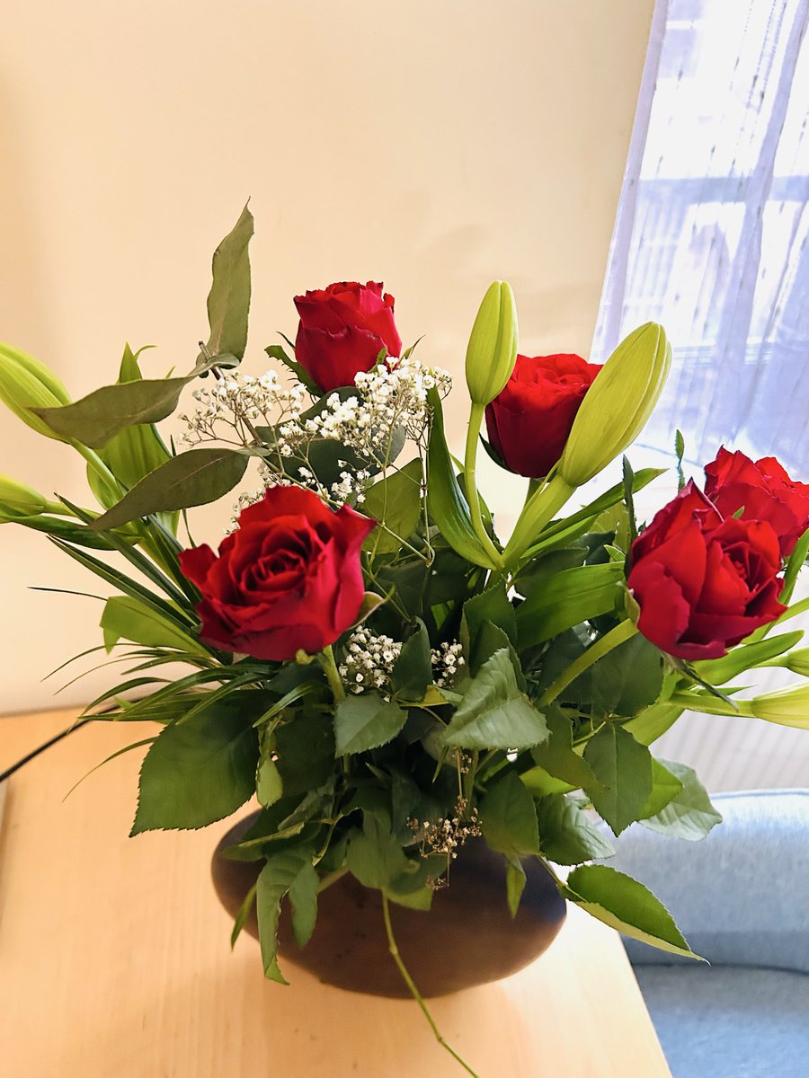 cadenly22's tweet image. Parce qu’il a des jours plus compliqués que d’autres

Parce que c’est le premier bouquet qu’il m’avait offert et pour qu’il soit un peu là aujourd’hui

6 ans déjà, la peine s’estompe, pas le manque et encore moins pour ses enfants devenus si grands

#LifeGoesOn