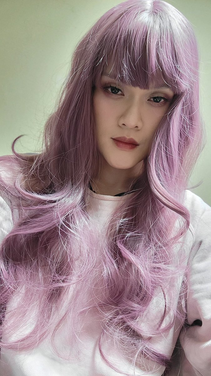 vampy110's tweet photo. 紫色の髪、私の顔に似合うかな？🫣💜

#女装 #女装子  #女装さんと繋がりたい #女装好きと繋がりたい #nh
#ニューハーフ #男の娘 #男の娘と繋がりたい #イラマチョ #cd #筋肉 #筋肉トレーナー #筋肉トレー #ラグビー
#ニューハーフさんと繋がりたい #東�� #埼玉 https://t.co/7KbdM8ct4s