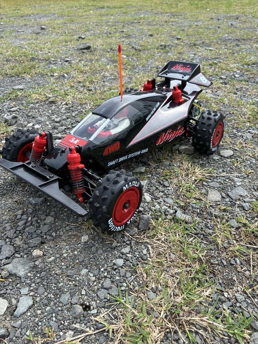 LX5OI3tw1POM0l1's tweet image. 今日は福岡に用事があり、ついでにラジコン三昧🤣

佐賀の三日月オフロードラジコンパークにて、久しぶりにハイエンドバギーにダートコースにてニンジャ、シェイクダウンやらいろいろ走れせて、からの！

スーパーラジコン博多にて買い出し&amp;amp;ドリラジ💨
#rccars
#三日月オフロードRCパーク