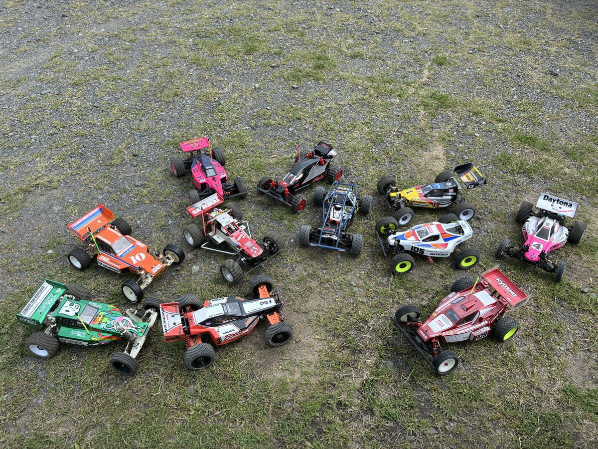 LX5OI3tw1POM0l1's tweet image. 今日は福岡に用事があり、ついでにラジコン三昧🤣

佐賀の三日月オフロードラジコンパークにて、久しぶりにハイエンドバギーにダートコースにてニンジャ、シェイクダウンやらいろいろ走れせて、からの！

スーパーラジコン博多にて買い出し&amp;amp;ドリラジ💨
#rccars
#三日月オフロードRCパーク