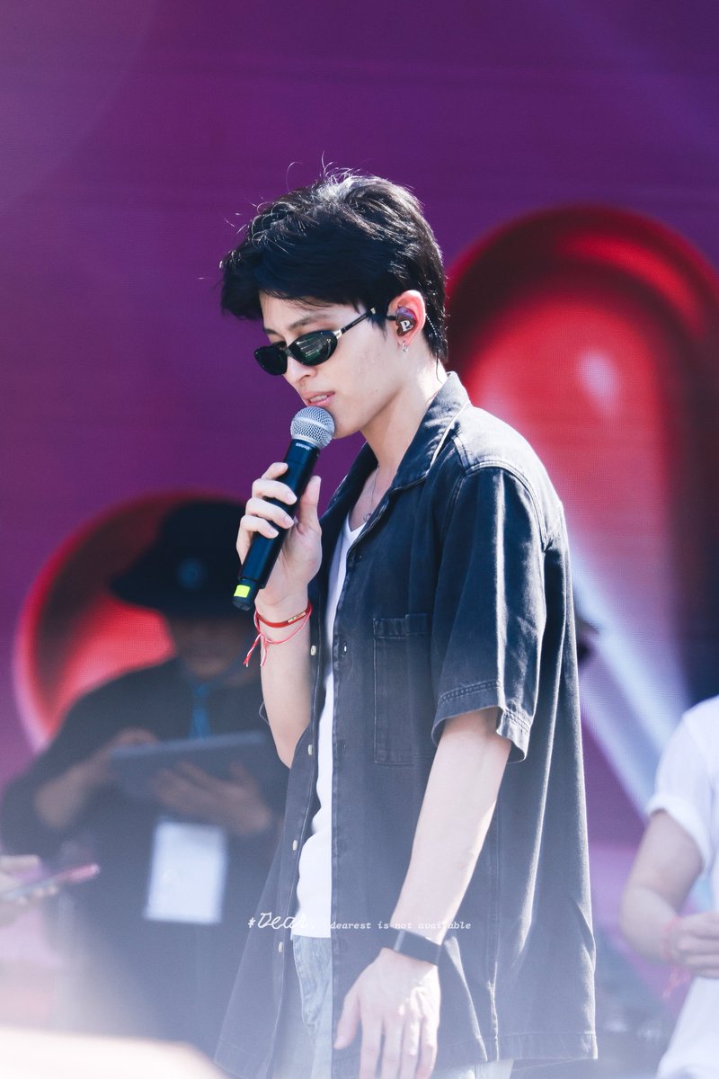 𝑫𝑬𝑨𝑹 tweet media