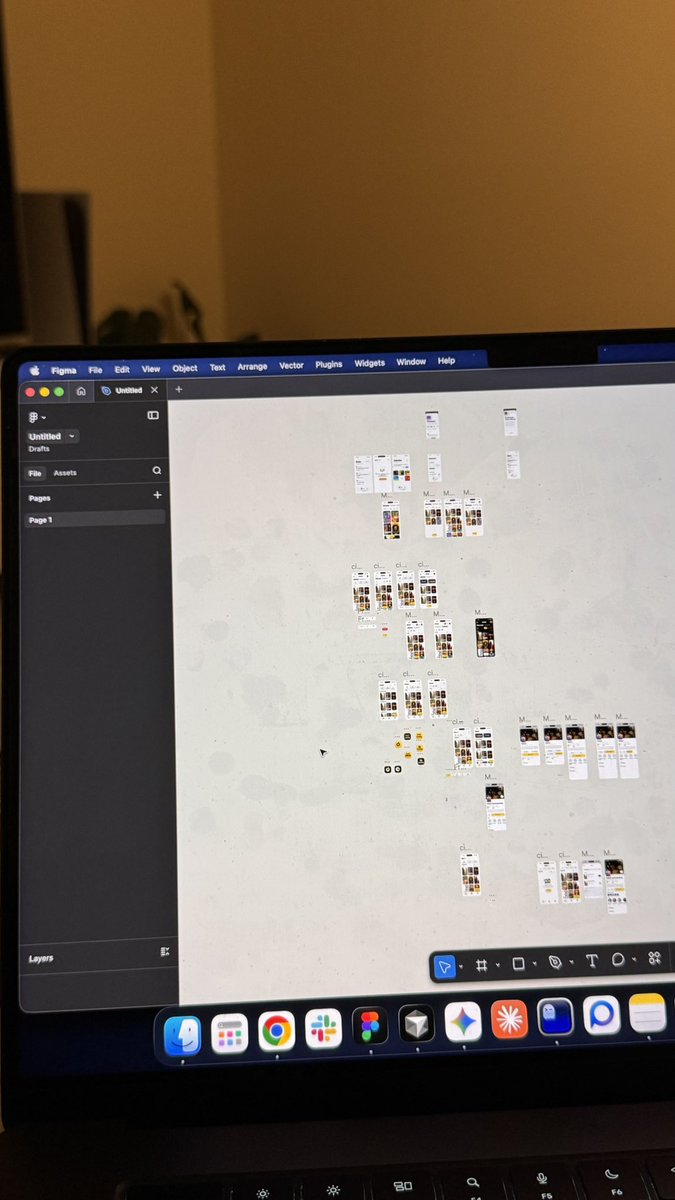 hasanaydinco's tweet image. No AI pure design 🎨 #newproject