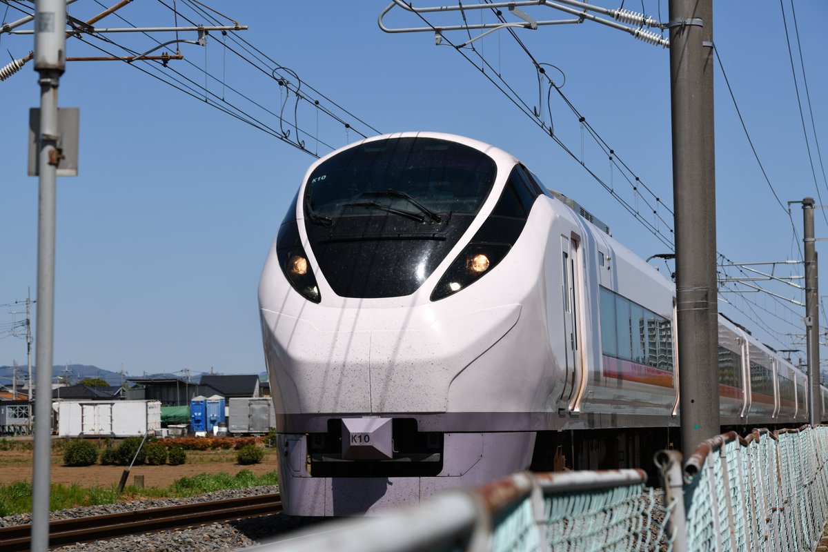 電車も撮影して見ました。

カメラ　D850
レンズ　AF-S 70-200mmf2.8G
#ニコン #試写