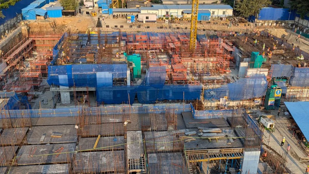 UpdatesChennai's tweet image. Brigade Altius -The 2nd tallest building on Chennai's OMR is starting to rise... #Chennai #Projects 🏗️🌇