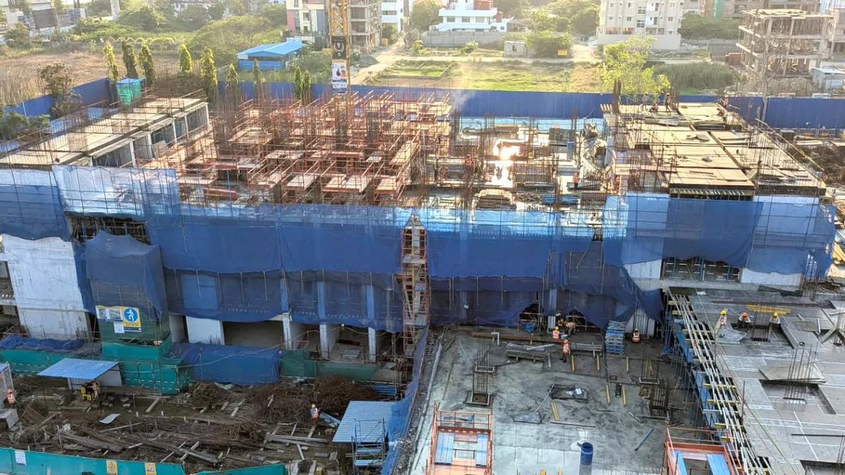 UpdatesChennai's tweet image. Brigade Altius -The 2nd tallest building on Chennai's OMR is starting to rise... #Chennai #Projects 🏗️🌇