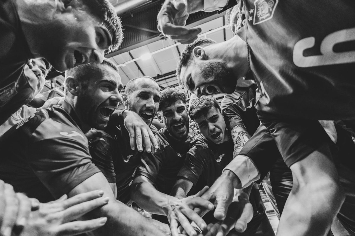 Michel21__'s tweet photo. Se cumple un sueño que llevaba años persiguiendo

Defender estos colores por primera vez es un orgullo difícil de explicar 🇪🇸

Gracias a todos los que han estado en el camino

Un placer haber compartido y competido con gente tan 🔝❤️💛

10-04-2026 quedará marcado para siempre⭐️⭐️ https://t.co/83XhW7yk9e