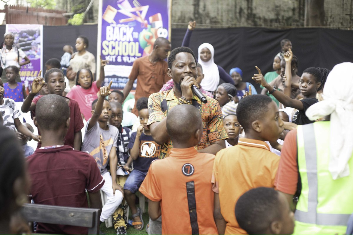 Helpinghand4Eva's tweet photo. When we come together to support one another, we create stronger and happier communities. A little help can go a very long way.

#helpinghandscommunity #communitysupport #ngo https://t.co/5zU6Fu5Knr