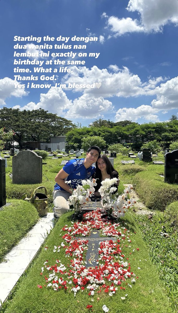 strwbrryciis's tweet photo. selamat ulangtahun yesaya abraham🎈. percayalah mami dan kiara sangat bangga padamu, bahagia yang kekal✨🫶🏻🤍 https://t.co/uL3hCEM4TT