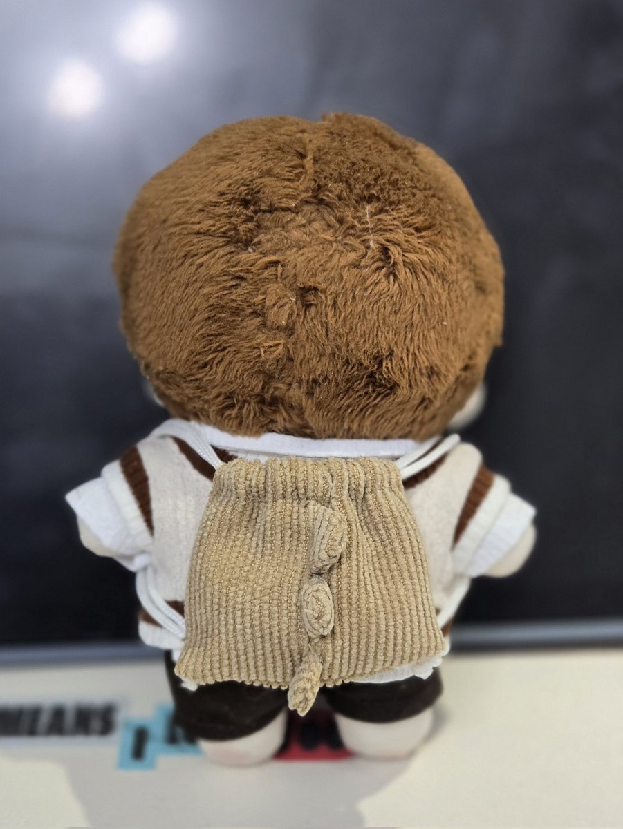 1933 🪡ᐠ(^.^ )ᐟ🧵 tweet media