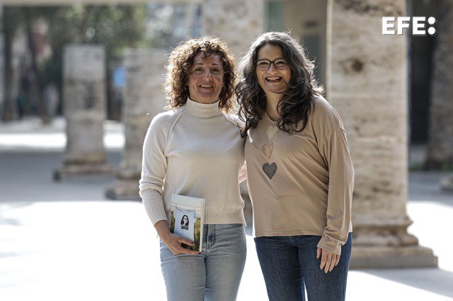 Rebel Edicions tweet media