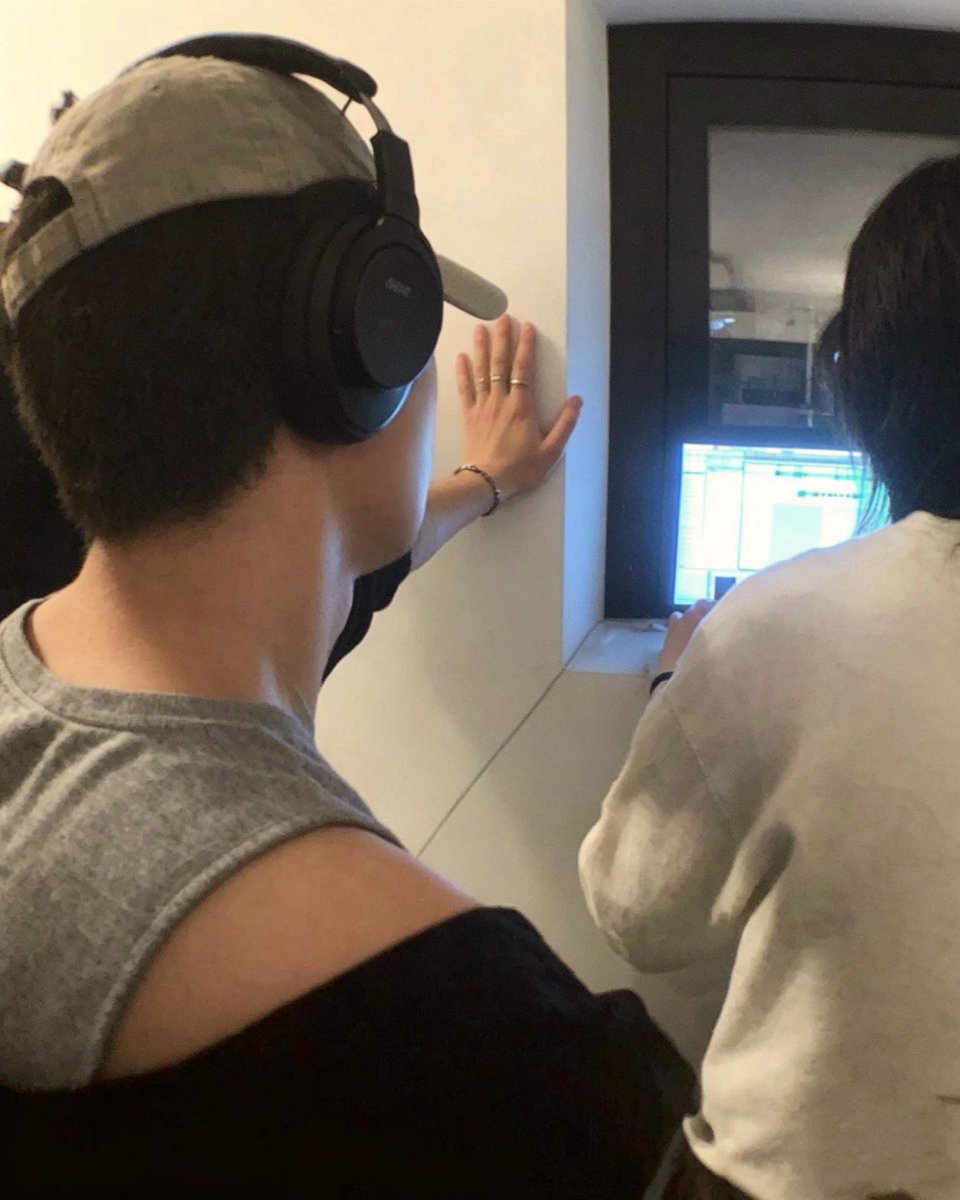 • SHANTI • 🎧 tweet media