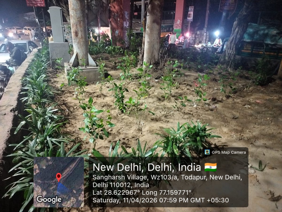 ArtiChawlaBjpRN's tweet image. वार्ड 141 में दुशहरा रेड लाइट के पास पौधारोपण कार्य प्रगति पर। 🌱🌿

हरित और स्वच्छ वातावरण के लिए निरंतर प्रयास जारी।

— डॉ. आरती चावला
निगम पार्षद, वार्ड 141, राजेंद्र नगर

#Plantation #GreenDelhi #Ward141 #RajendraNagar