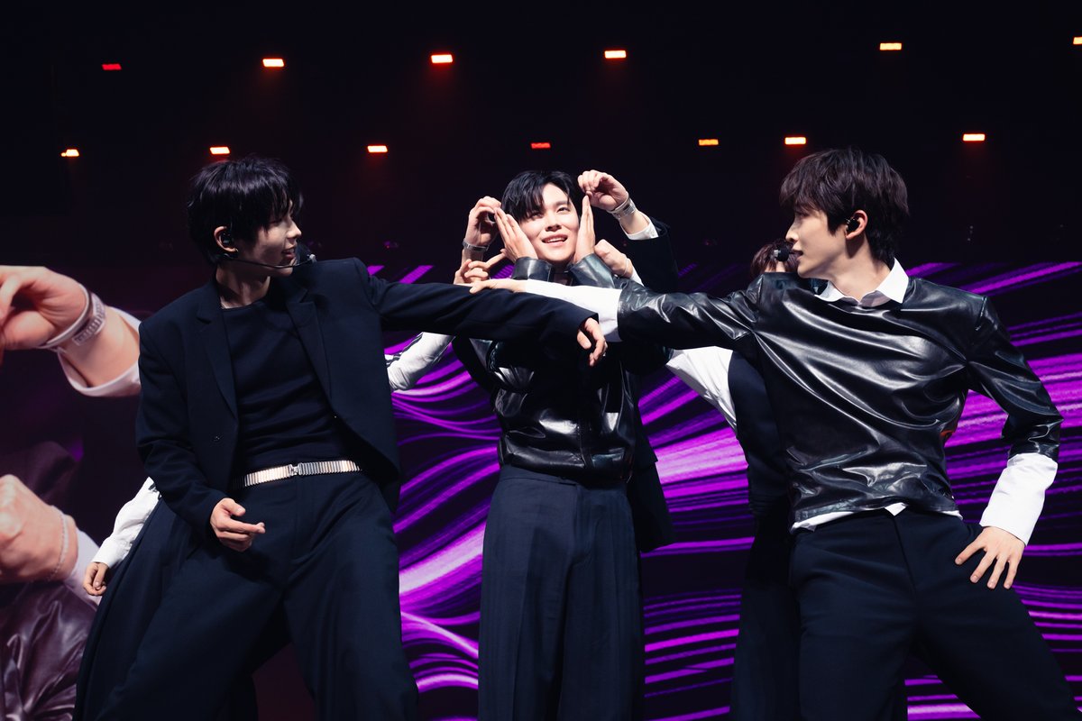 performance__pr's tweet image. ─────────
マイナビ presents The Performance
ライブフォト
─────────
2026.04.11
#RIIZE
@RIIZE_official @RIIZE_JPN 

【SETLIST】
Fame
Talk Saxy
Flashlight
All of You
Boom Boom Bass
Bag Bad Back

【ABEMA】DAY2 無料見逃し配信中！
🔗abema.go.link/f7X0s