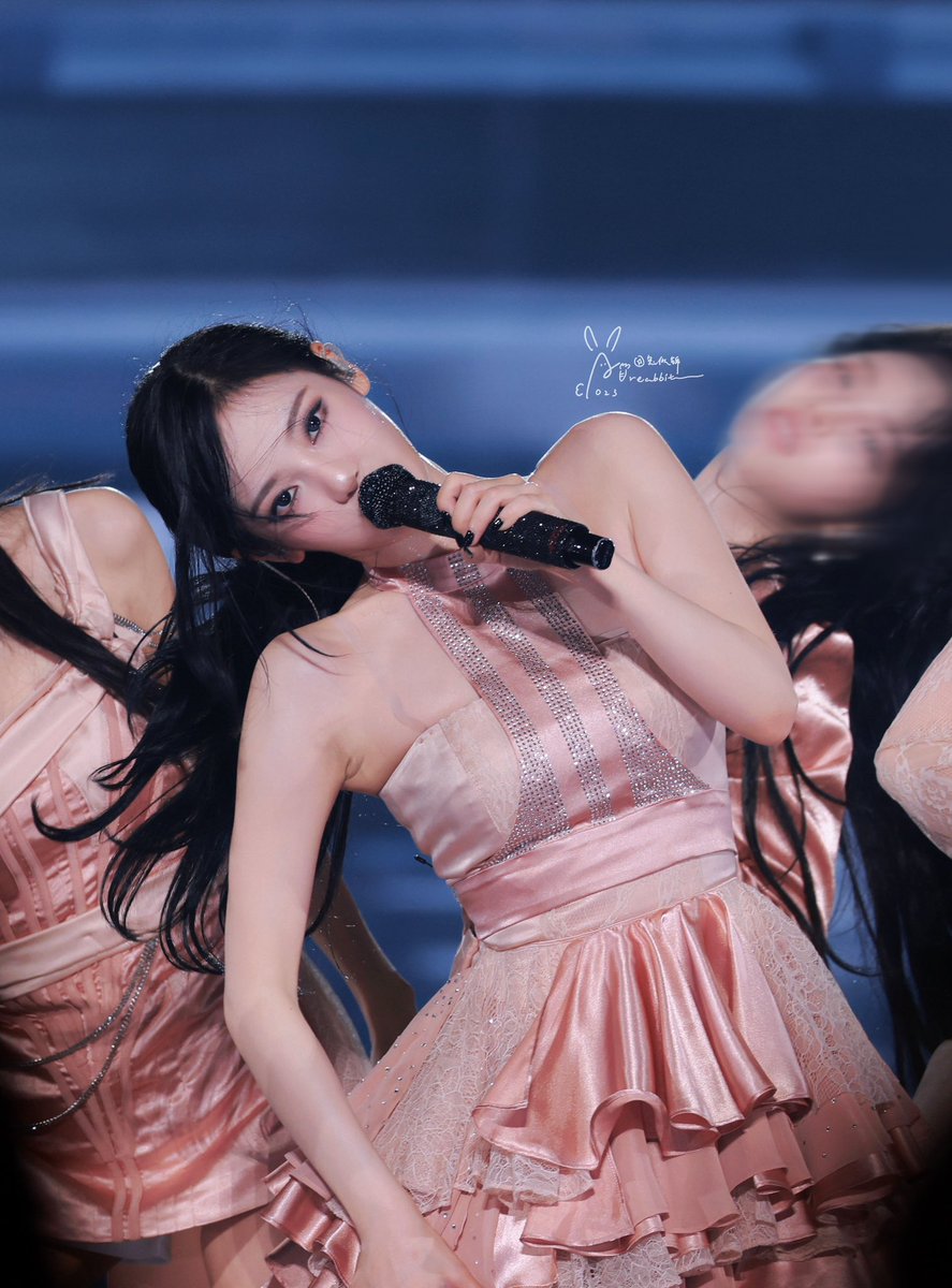 aureabbit_1023's tweet photo. 260411 KYOCERA DOME OSAKA

Fancy princess🩷

#aespa #宁艺卓 #닝닝 #NINGNING #에스파 https://t.co/29g70Vezy7