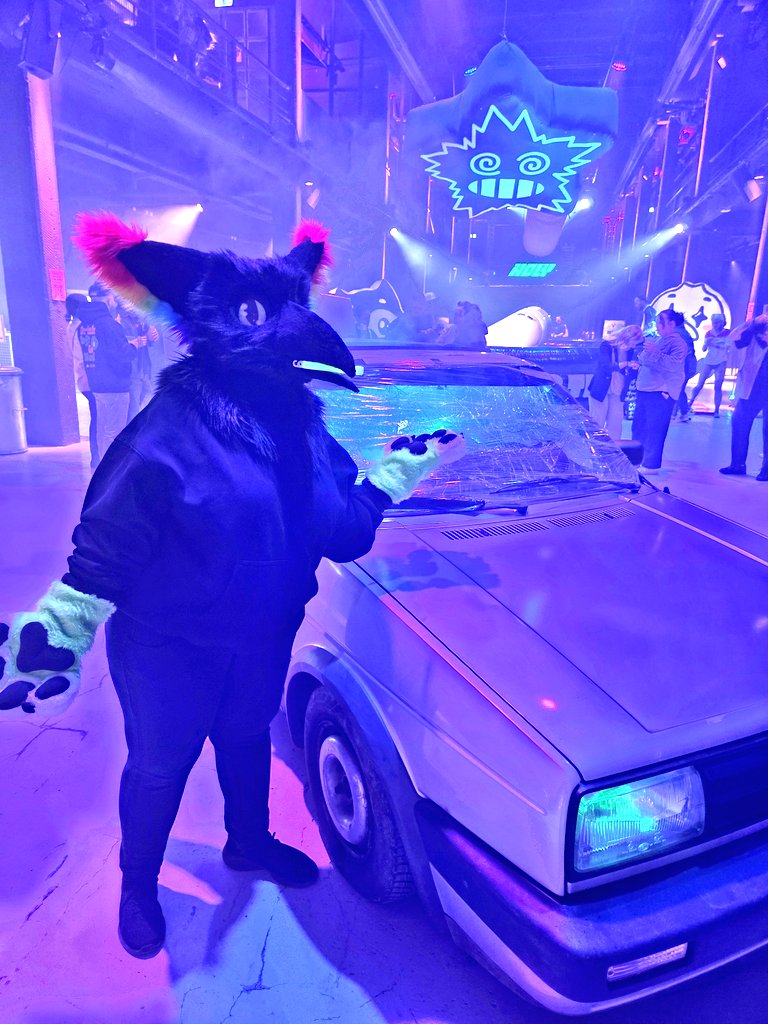 Mew Azun'el tweet media