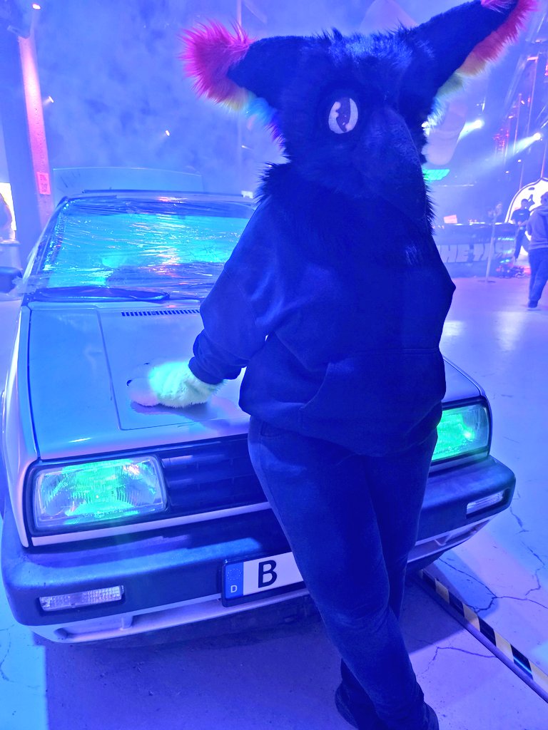 Mew Azun'el tweet media