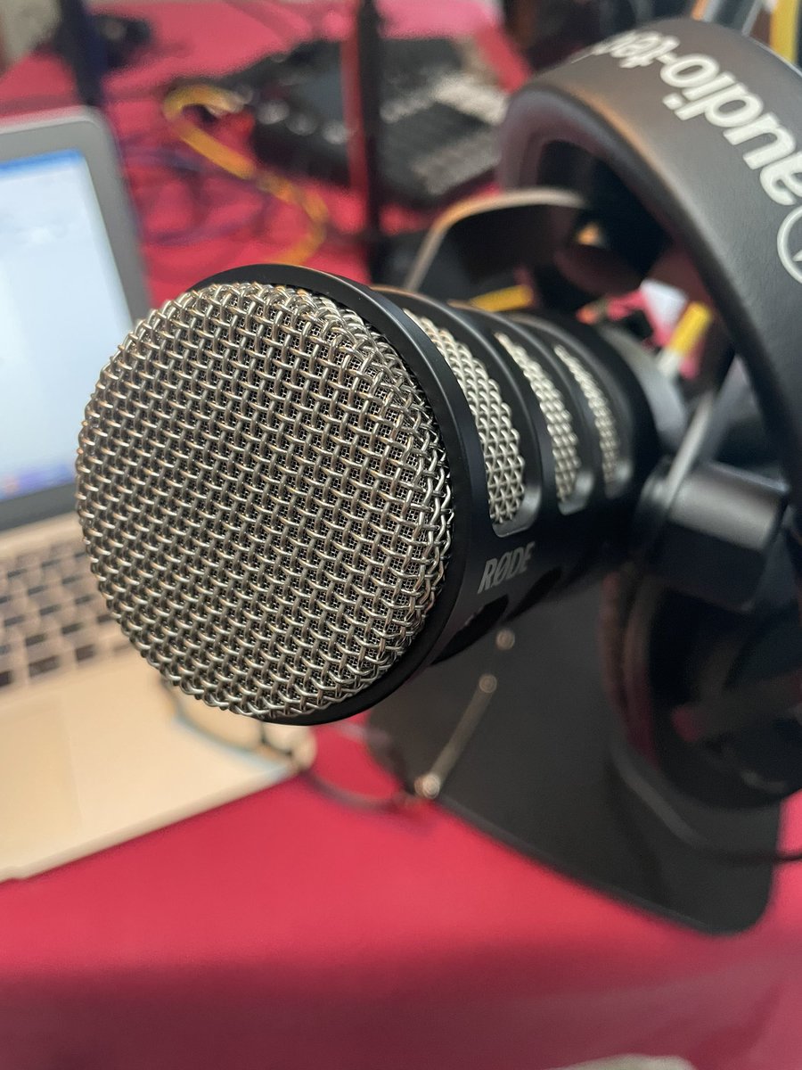 Espace_Cirque's tweet photo. 🚨INFO PODCAST CULTURE CIRK 🚨
L’épisode sur la « Parenthèse » du Cirque Arlette GRUSS a été enregistré hier 🎙️🎧
Rendez-vous le 25 avril prochain pour le découvrir 😊
#podcast #culturecirk #cirquearlettegruss #parenthese #mdci https://t.co/JRLtZZYe1O