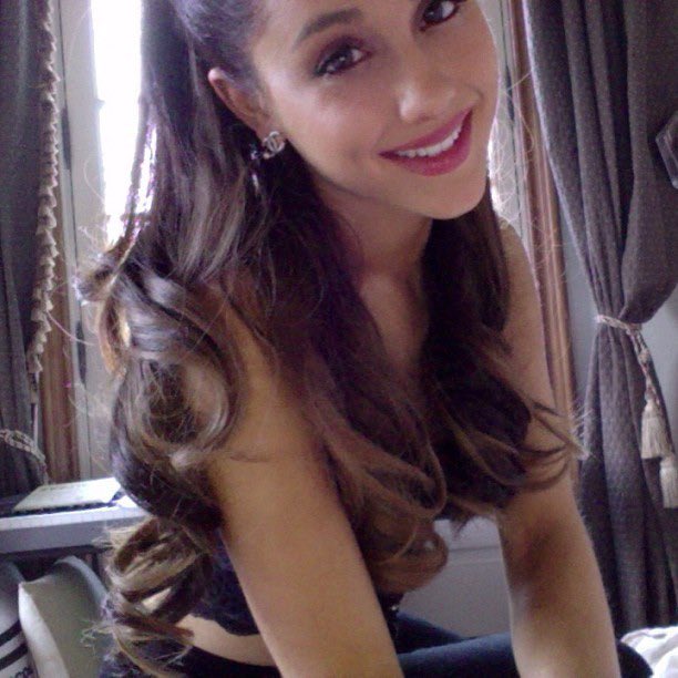 ariana archived tweet media