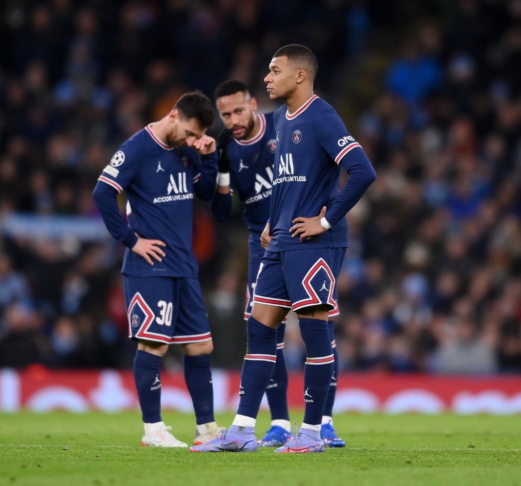 كـارلــيتو tweet media