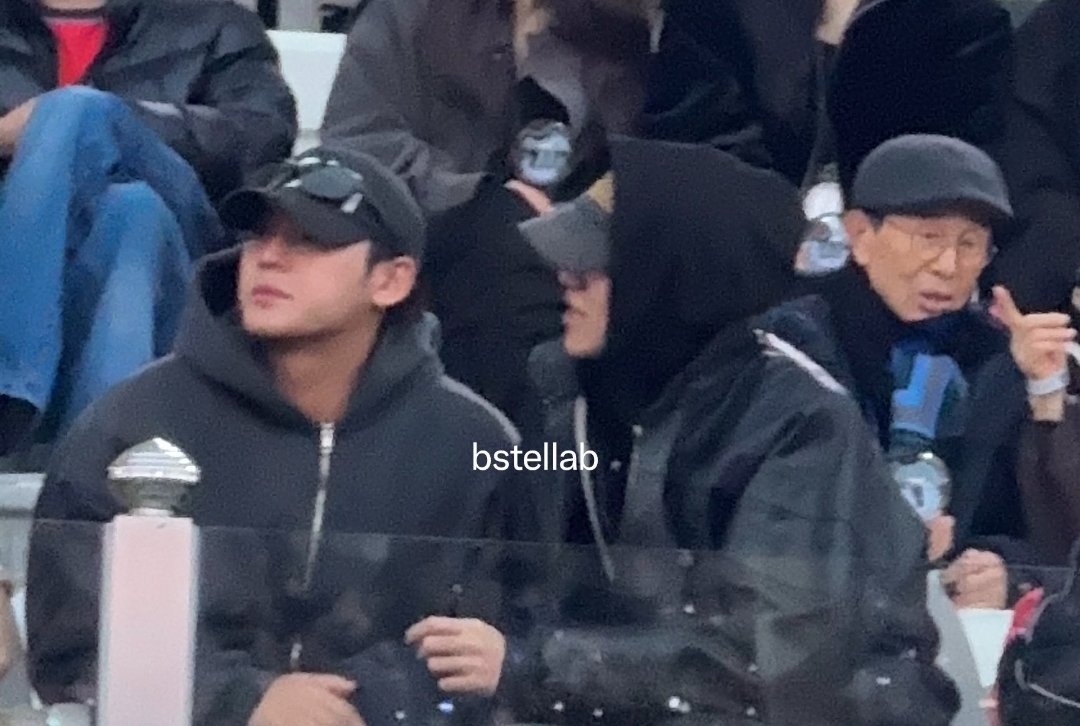 About Music tweet media