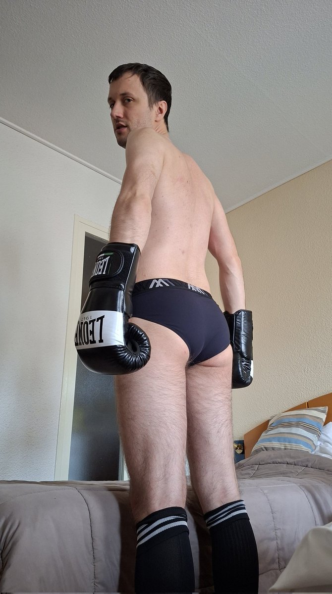 Hump day (black)