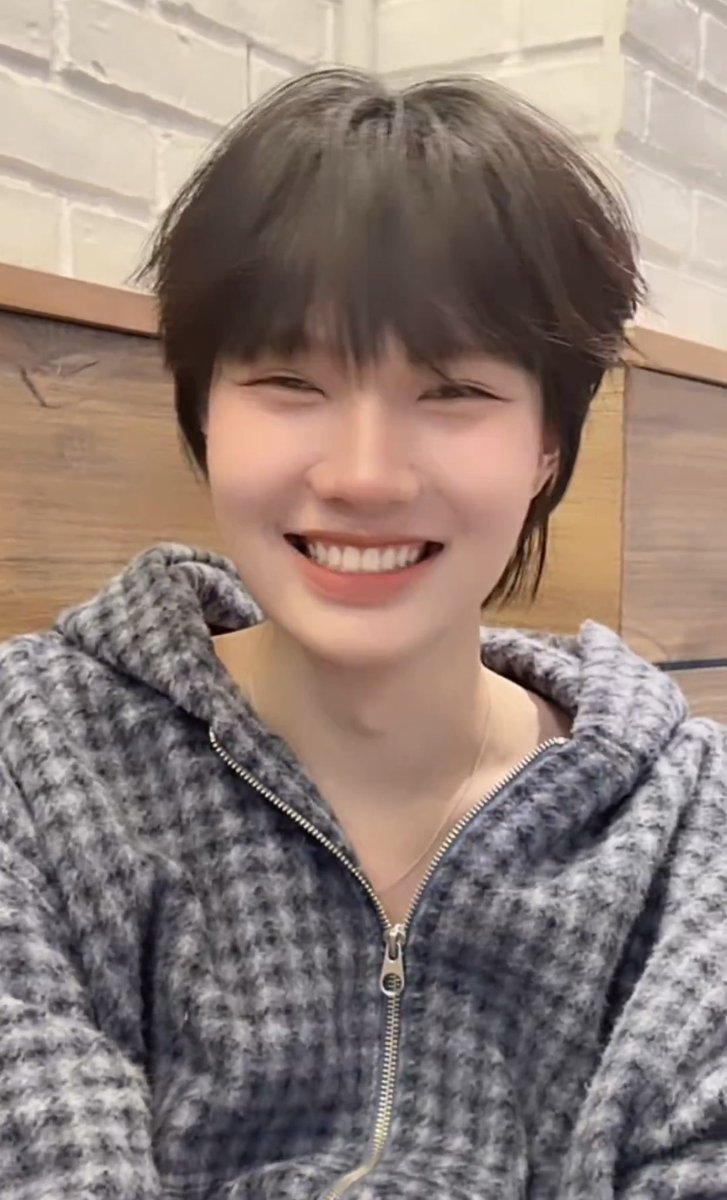 booluvbu's tweet photo. บิบี๋น่ารักจัง ยิ้มตาขีด  (◜◡◝) https://t.co/iBOGLrcNgc