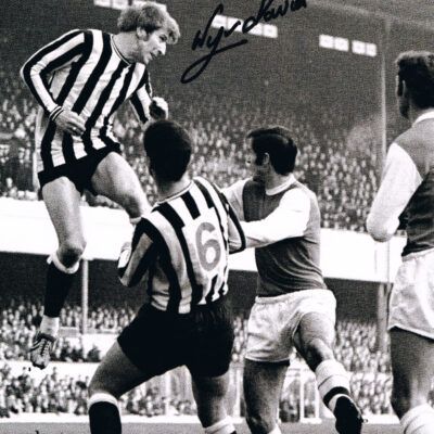 NufcMemorabilia's tweet image. Genuine Toon autographs &amp;amp; memorabilia from only £14.99 ⚫️⚪️

Newcastle heroes, entertainers, legends, winners..Free UK post.

Buy them here:
✅ Web: buff.ly/avVi7Lu 
✅ eBay: buff.ly/YeXL32r   

#nufc #hwtl #entertainers #newcastle #toon #magpies