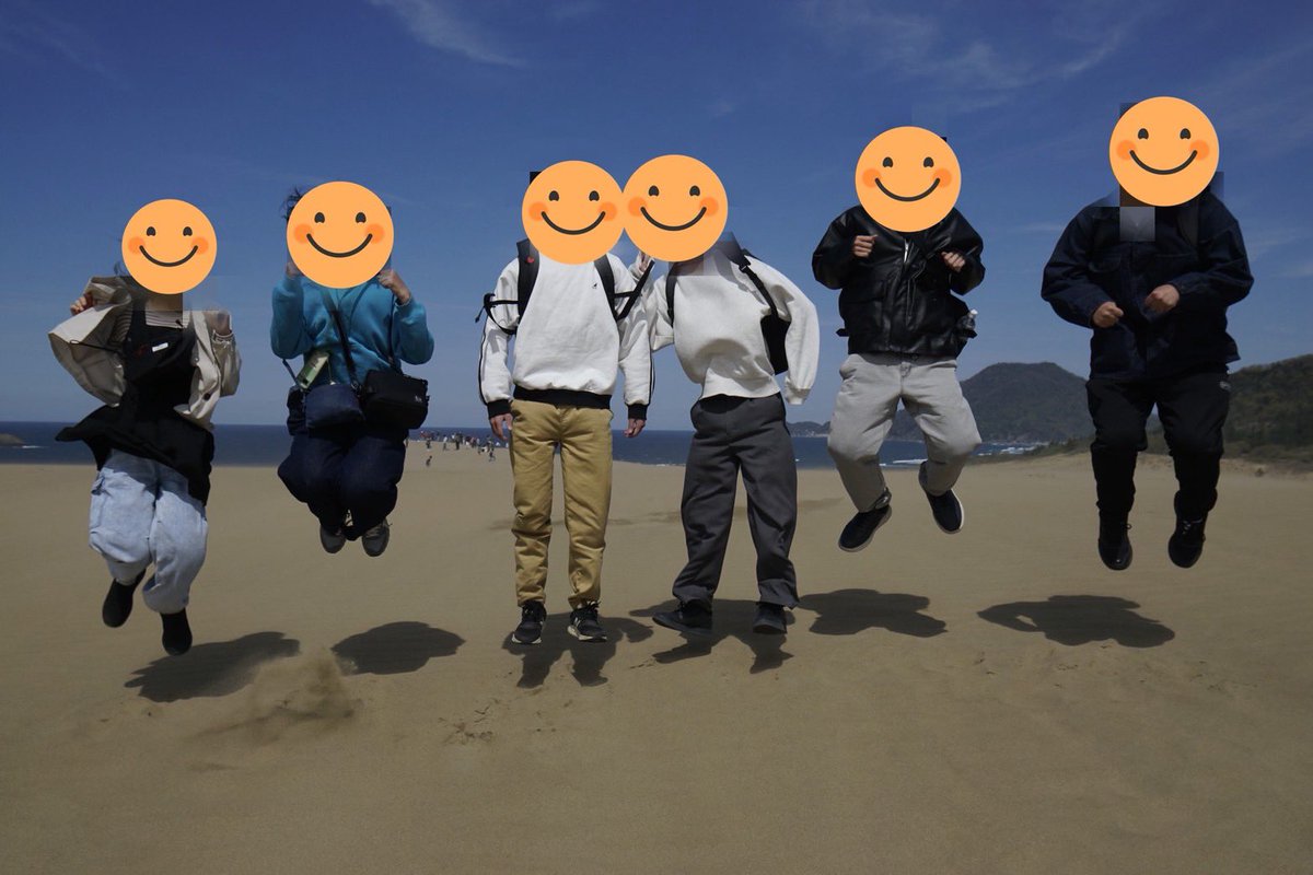toridaiphoto's tweet photo. 4/12（日）の新歓では、浦富海岸と鳥取砂丘に行ってきました！

浦富海岸では遊覧船に乗り、日本海らしい荒波と景色の綺麗さを味わえました🌊
鳥取砂丘では風の強い中馬の背を登って競走しました✨
自然の壮大さを感じつつ活気ある写真撮影を楽しめたんじゃないでしょうか📸 https://t.co/CPtg8FWaJ3
