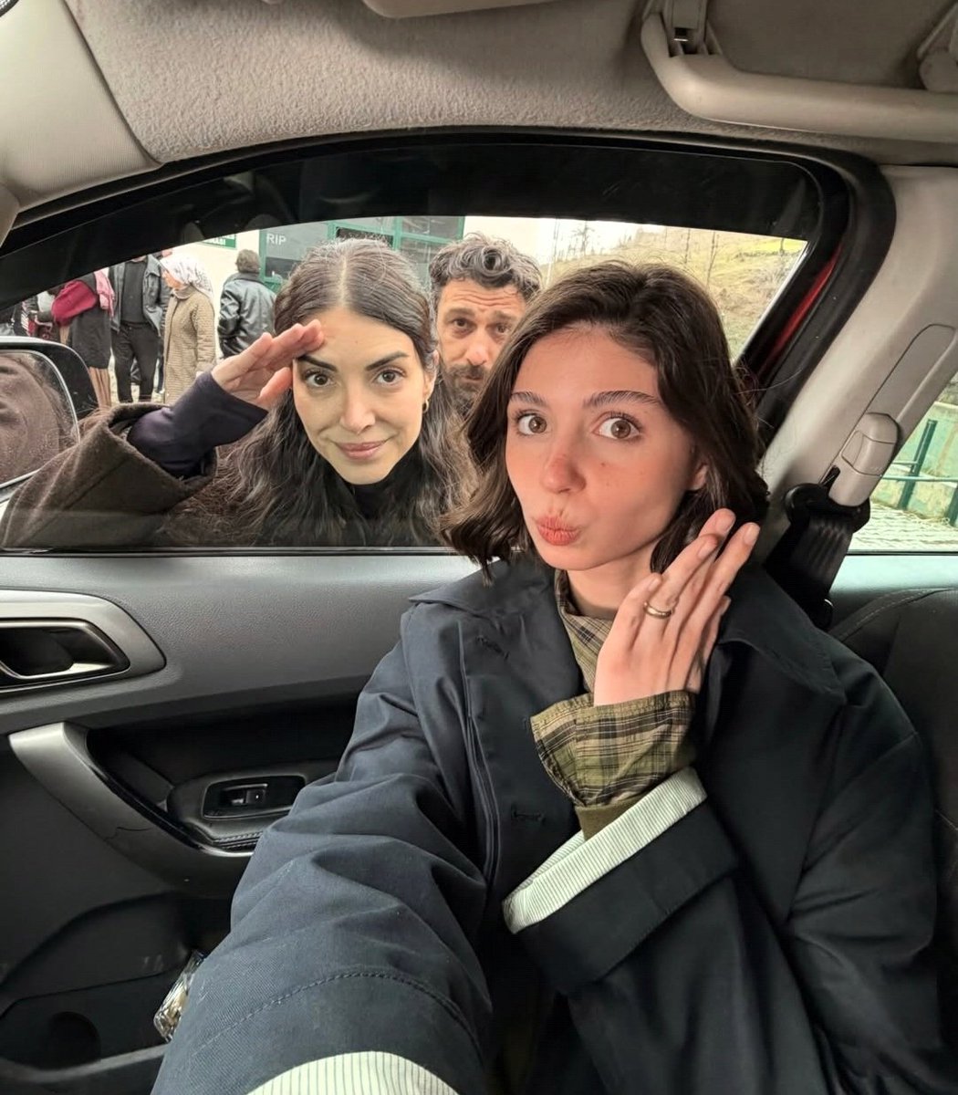 Seren🌼 tweet media