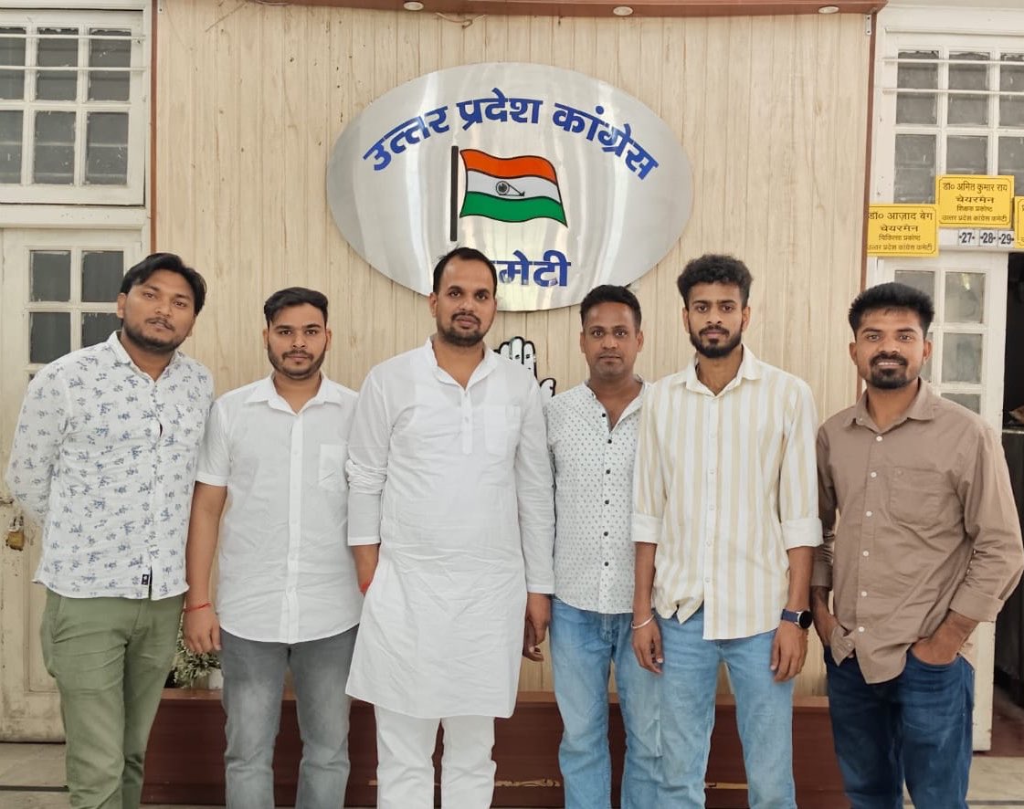 आज लखनऊ में UPSI भर्ती के प्रतियोगी छात्रों से मुलाकात हुई।

कल शाम UPSI भर्ती के अभ्यर्थी अजय राघव को लखनऊ पुलिस ने गिरफ्तार कर जेल भेज दिया। वो अभी भी गोसाईगंज जिला जेल में हैं।

राघव अपनी UPSI की 4543 पदों की भर्ती में 2000 पदों की वृद्धि की माँग, लिखित परीक्षा का स्कोर कार्ड