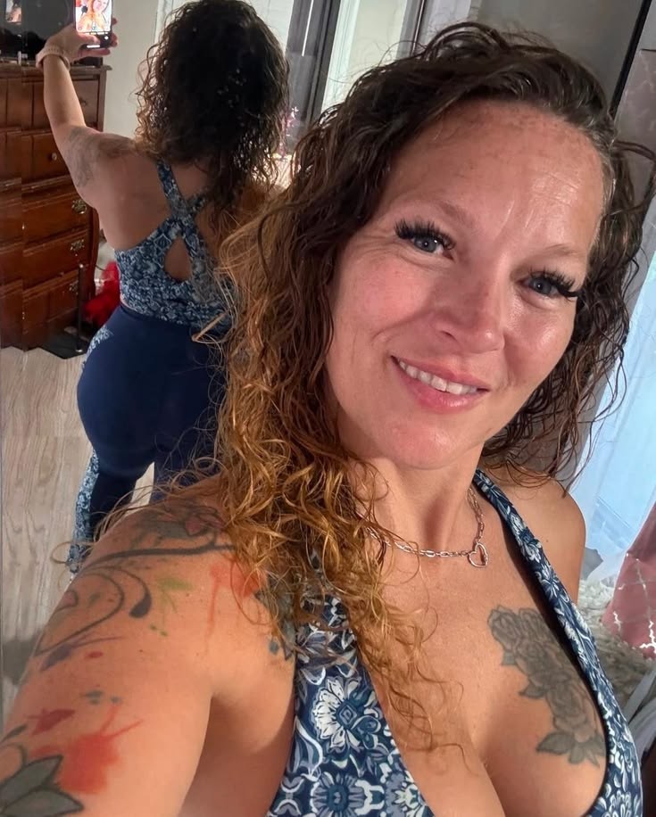 lizzylyon162477's tweet photo. Sunday 🧤 https://t.co/5Ce7peRLxM