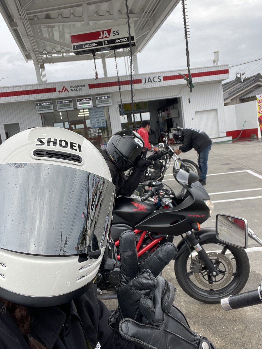 moto__kan's tweet photo. 宮崎までツーリング！🏍
Googleマップに変な道通らさせられたり帰りは雨に打たれたりしたけど楽しかったのでオールOKです😌🤍 https://t.co/Usp9Xhn5I8