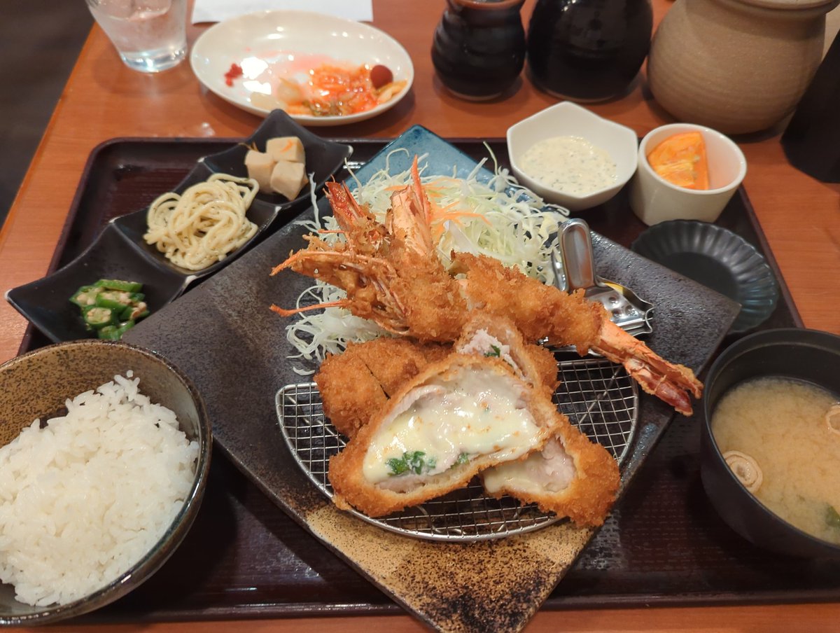 すーほ tweet media