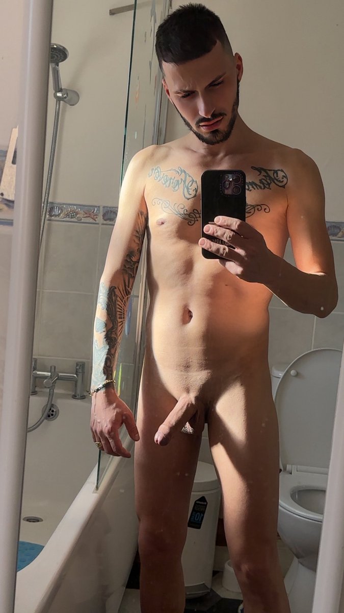 kevin29345 tweet media