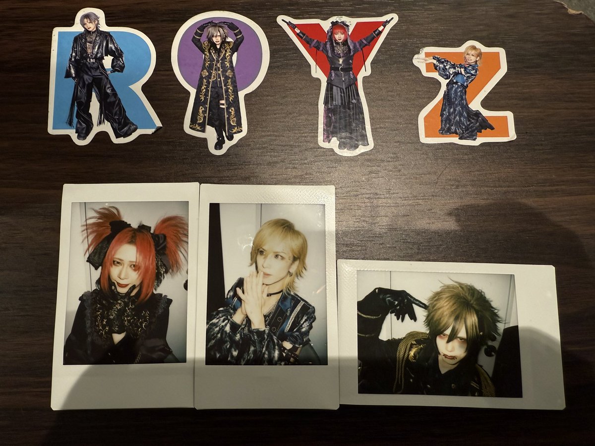 本日の当日チェキです！
是非お買い求めください✨
RAZOR 猟牙さんのチェキもRoyz物販スペースにて販売いたします！