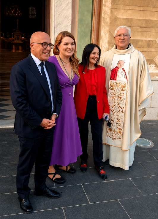 Ce samedi 11 avril 2026, nous avons vécu un moment de grâce et de miséricorde à l’église Saint-Roch, aux côtés de Monsieur le Maire, <a href="/eric/">Eric Anderson</a> Ciotti lors de la messe du chantée par Zine. 
Une expérience de partage inoubliable